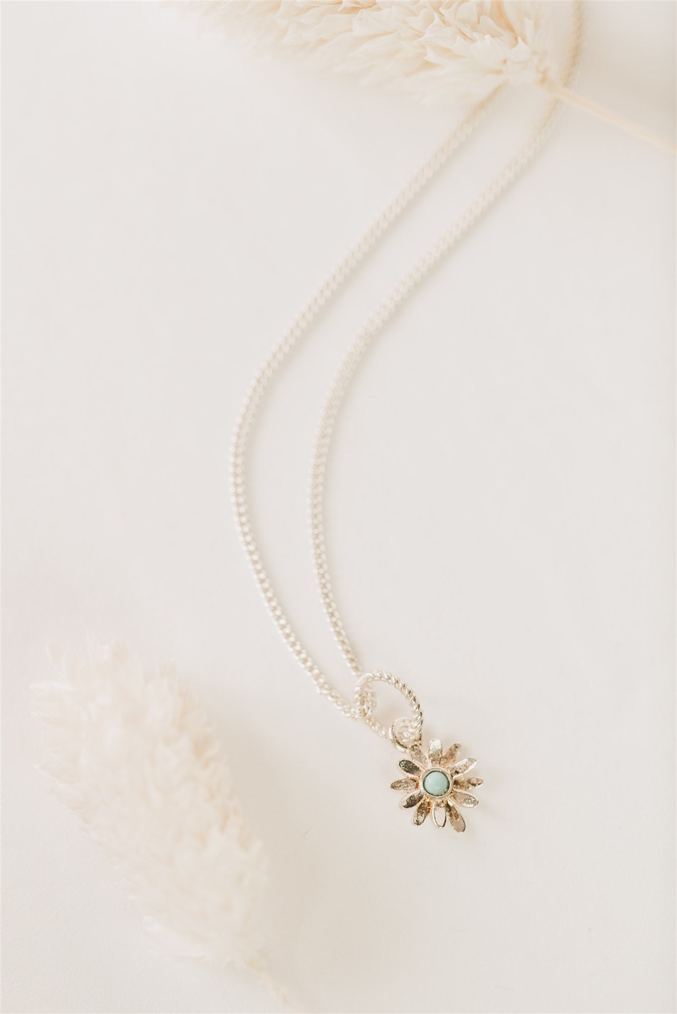 Daisy Necklace