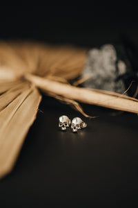 Stoned Skull Studs